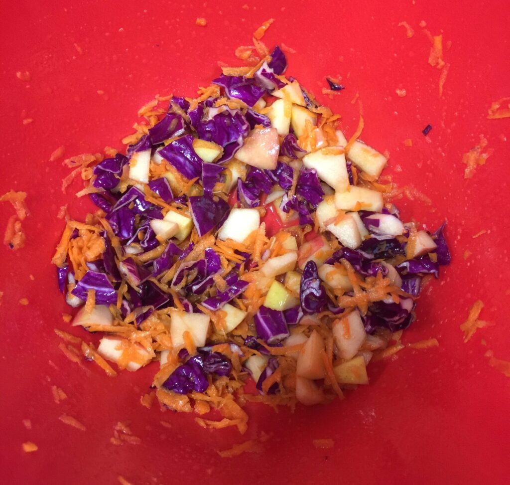 apple cabbage crunch in bowl